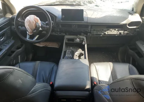 2023 Honda Pilot Touring z USA, uszkodzony, nr VIN 5FNYG1H7XPB010410